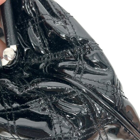 Marc Jacobs Stam Black Patent Leather Quilted Handbag - Picture 11 of 13